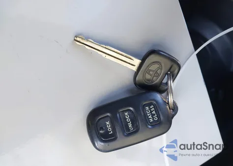 2003 Toyota Matrix Xr from USA, damaged, VIN 2T1KR32E23C109269